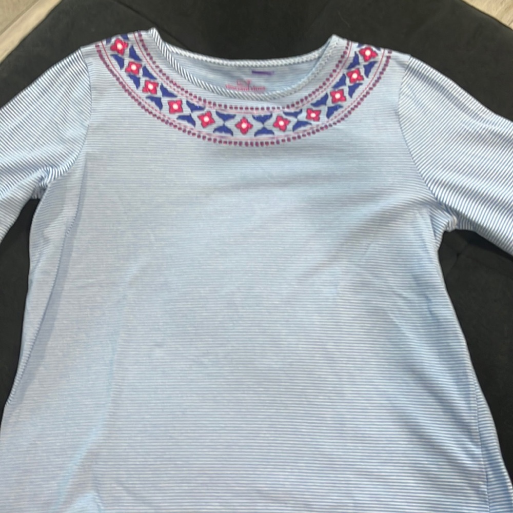 Long sleeve Vineyard Vines tee shirt